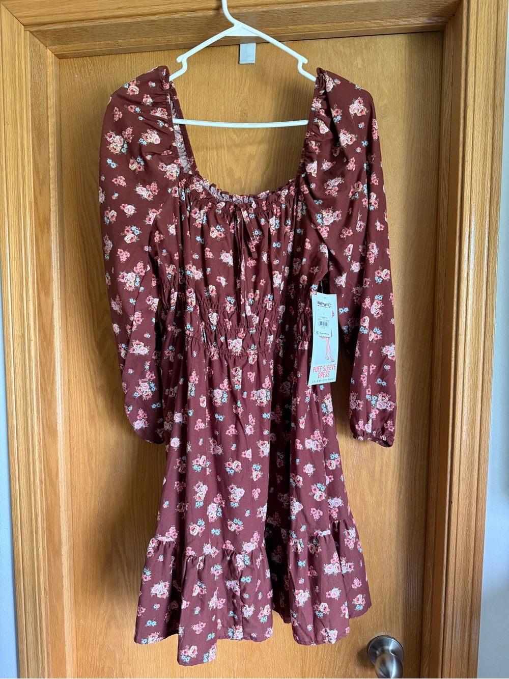 Celebrity Pink Rust Floral Smocked Midi Dress